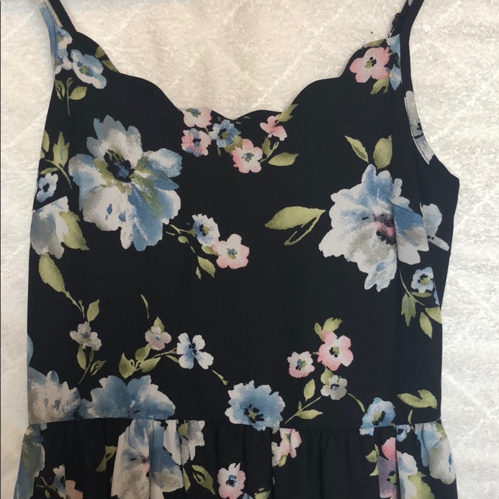 Dress - Picture 3 of 3